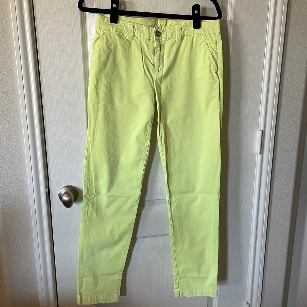 Gap Neon Yellow Khaki Pants broken-in straight size 2